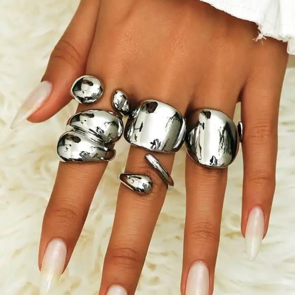 Jewelry - ✨✨Platinum Plated (5) Stock Ring✨Adjustable✨✨